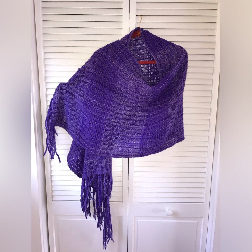 Women’s Purple Chunky Hand Knit Wool Scarf/Wrap